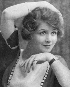 Billie Prints: Billie Carleton