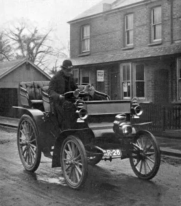 Drive Prints: Blind motor car driver, 1904