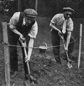 Hostel Prints: Blind servicemen at St Dunstan s