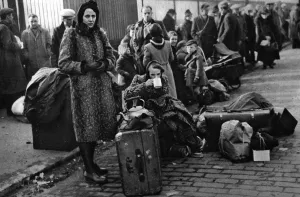 Kettle Prints: Blitz on Clydeside, 1941