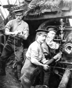 Gunners Prints: Britsh gunners in action at the front