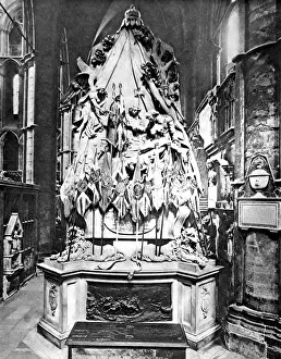 Shortly Prints: Candadian regimental Colours placed on the Wolfe Monument in