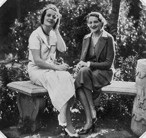 Personalities Prints: At Cap d Antibes - The Begum Aga Khan and Mrs Claud Leigh