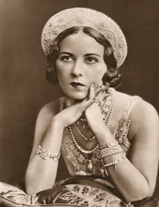 Jewels Prints: Cathleen Mann, Marchioness of Queensberry as Pearls