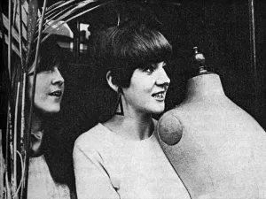 Shops Prints: Cathy McGowan and Cilla Black help Biba to move