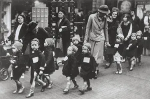 Evacuation Prints: Children being Evacuated