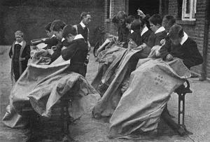 Helping Prints: Children making mail bags for sending parcels to the front