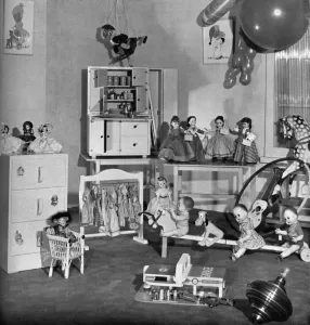 Vintage Prints: Christmas toy ideas, 1953