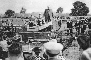 Speaking Prints: Churchill speaking at Theydon Bois