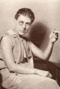 Cigarette Prints: Cicely Courtneidge as an Eton-cropped flapper