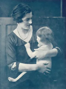 Daughter Prints: Clementine Churchill with daughter Marigold