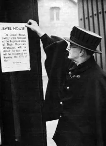 Jewels Prints: Closing Jewel House at Tower of London during 1937 Coronatio