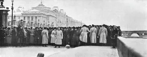 Guarding Prints: The cordon of troops at the Winter Palace on Red Sunday
