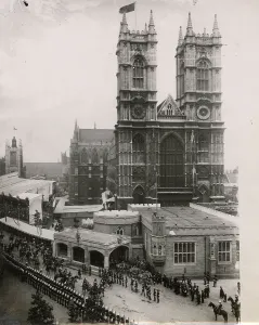 Exterior Prints: Coronation of George V and Mary