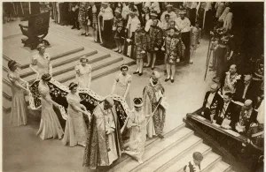 Crowning Prints: Coronation of King George VI, Queens crowning 1937