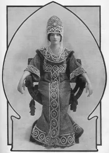 Nada Prints: Countess Nada Torby