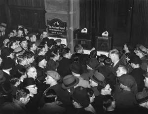 1936 Prints: Crowds listening to a broadcast of the abdication speech
