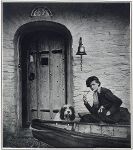 Writer Prints: Daphne du Maurier in Fowey