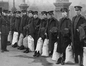 Bags Prints: Derby recruits, 1916