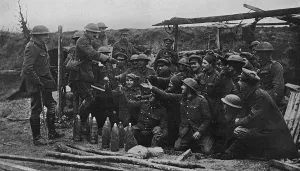 Cigarettes Prints: Distribution of cigarettes at the front, WW1