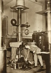 Scientific Prints: Dr J D Cockcroft at work in Cavendish Laboratory