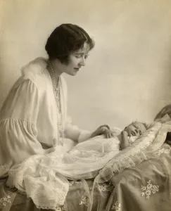 Infant Prints: The Duchess of York and baby Princess Elizabeth