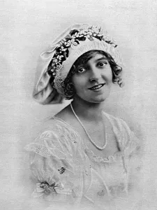 Elsie Prints: Elsie Janis in The Passing Show