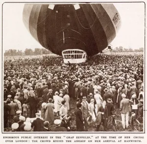 Crowd Prints: Enormous public interest in the Graf Zeppelin at the time of her cruise over London