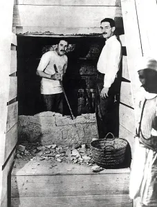 1923 Prints: The excavation of Tutankhamun