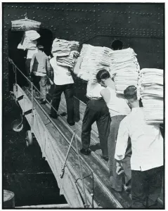 Liner Prints: Extra bedding loaded onto Queen Mary ship, September 1939