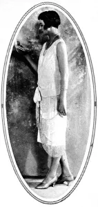 Beads Prints: Fashion for dancing, 1927