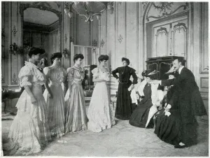 Paris Prints: Fashion House latest Paris dresses 1905