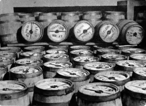Liner Prints: The Flow of Gold from the USA to France: Bullion in Kegs. Th