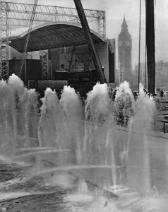 Pavilion Prints: Fountains spouting at the Festival of Britain, London