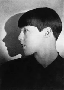 Girl Prints: Fraulein von Poremski and her cropped hair, 1928
