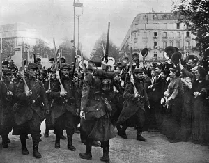 Smiling Prints: French Infantry in Paris