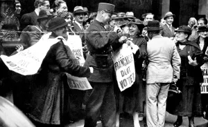 Bringing Prints: French Suffragettes in Paris, 1936