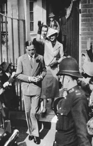 Engaged Prints: Future Duke and Duchess of Kent leaving studio of de Laszlo