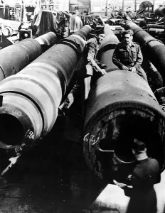 Examining Prints: German Ultra-Heavy Artillery, Second World War, 1945