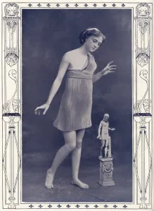 Olympics Prints: A girls marathon in traditional Greek costume?