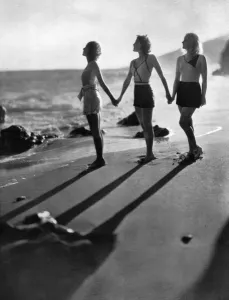 Worshippers Prints: The Three Graces of Hollywood, Ames, Dee and Wood