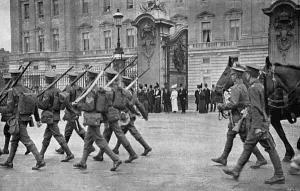 Grenadiers Prints: Grenadier Guards in London 1914