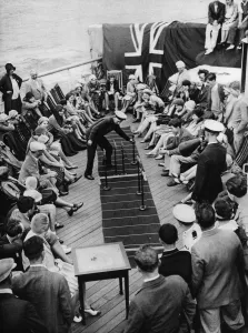 Cruise Prints: Greyhound racing on board the Berengaria