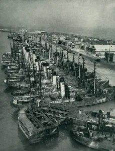 1949 Prints: Grimsby Harbour