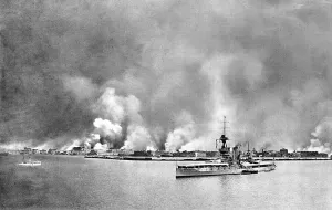 Destruction Prints: HMS Iron Duke and the Great Fire of Smyrna, 1922