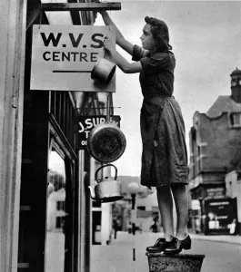 Aluminium Prints: Households Encouraged to Give Aluminium for the War Effort