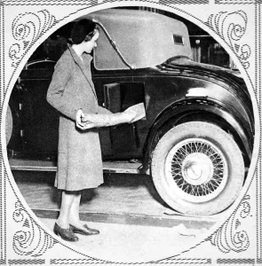 Demonstrated Prints: Humber Coupe with golf club compartment