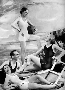 Swimsuit Prints: Jantzen swimwear