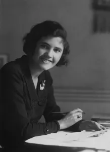 Desk Prints: Jennie Lee