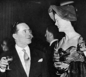1955 Prints: Jo Mattli and Mrs Rosemary Parker at Mansion House